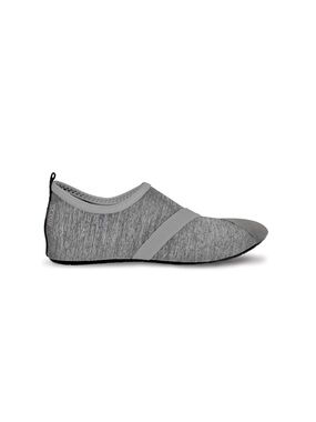 FITKICKS WATERPROOF ACTIVE FOOTWEAR - GREY SIZE LARGE 8.5/9.5 (NEW WITH TAGS)